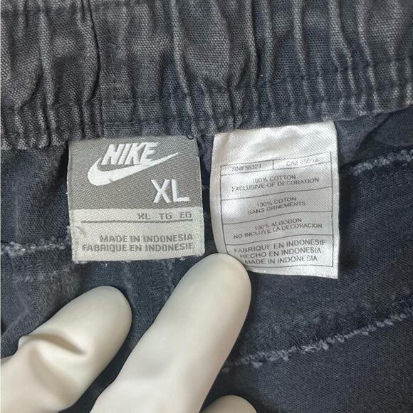 Nike Cargo Utility Shorts Black XL | 100% Cotton | Elastic Waist - Picture 3 of 7